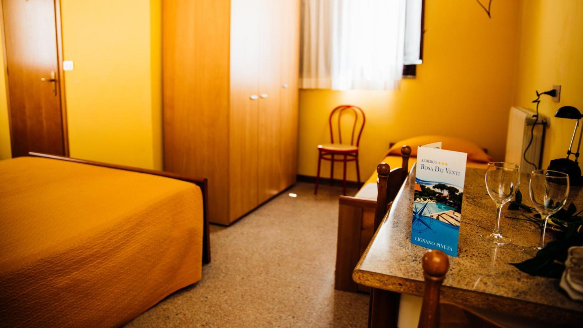 Hotel Rosa Dei Venti Lignano Sabbiadoro Quarto foto